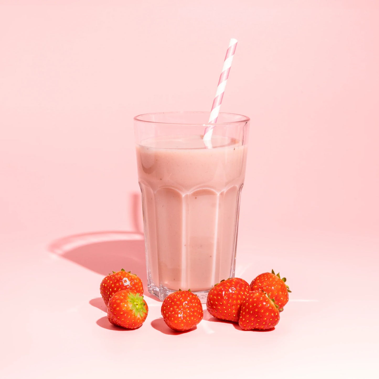 Diet Shake Ягода Изгодна опаковка – 30 бр.